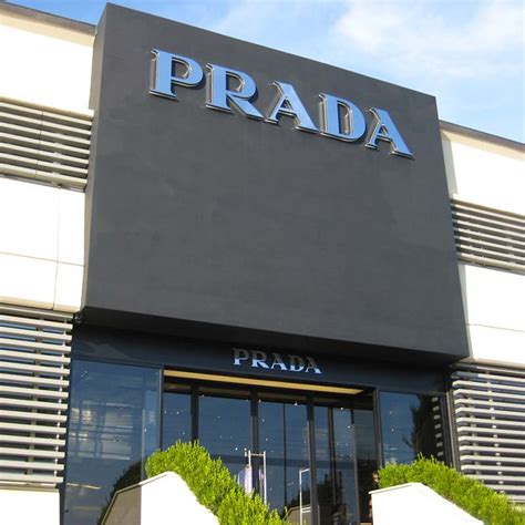 belpoggio villa to prada outlet mall|prada outlet tuscany.